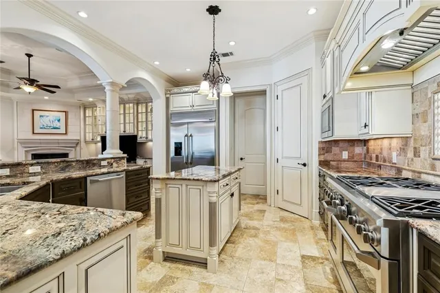 $1,450,000 | 1113 Lakeshore Boulevard, Slidell, LA 70461