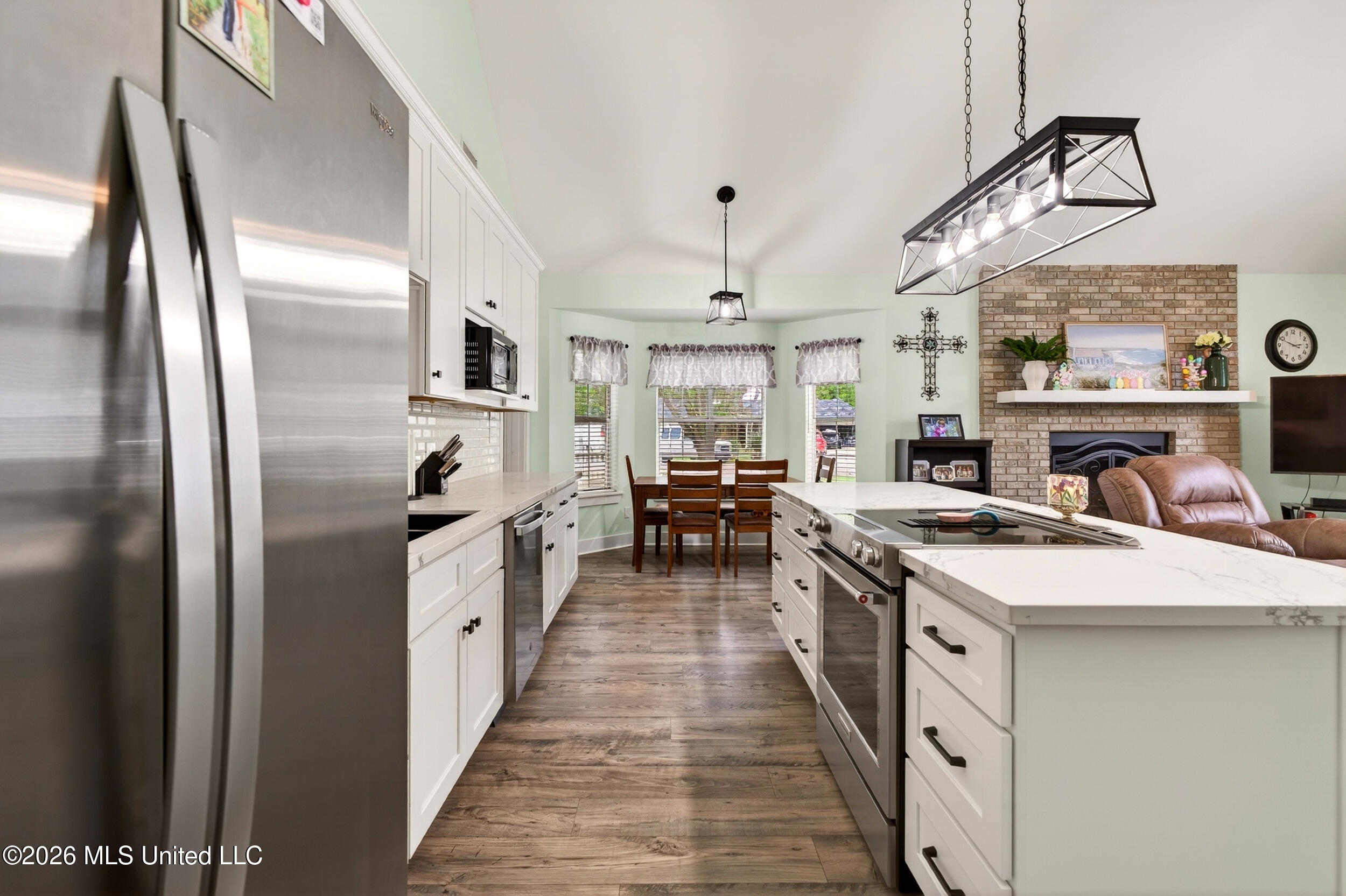 8007 Fishook Lane Picayune, MS 39466 - Photo 12 of 59 20_kitchen4