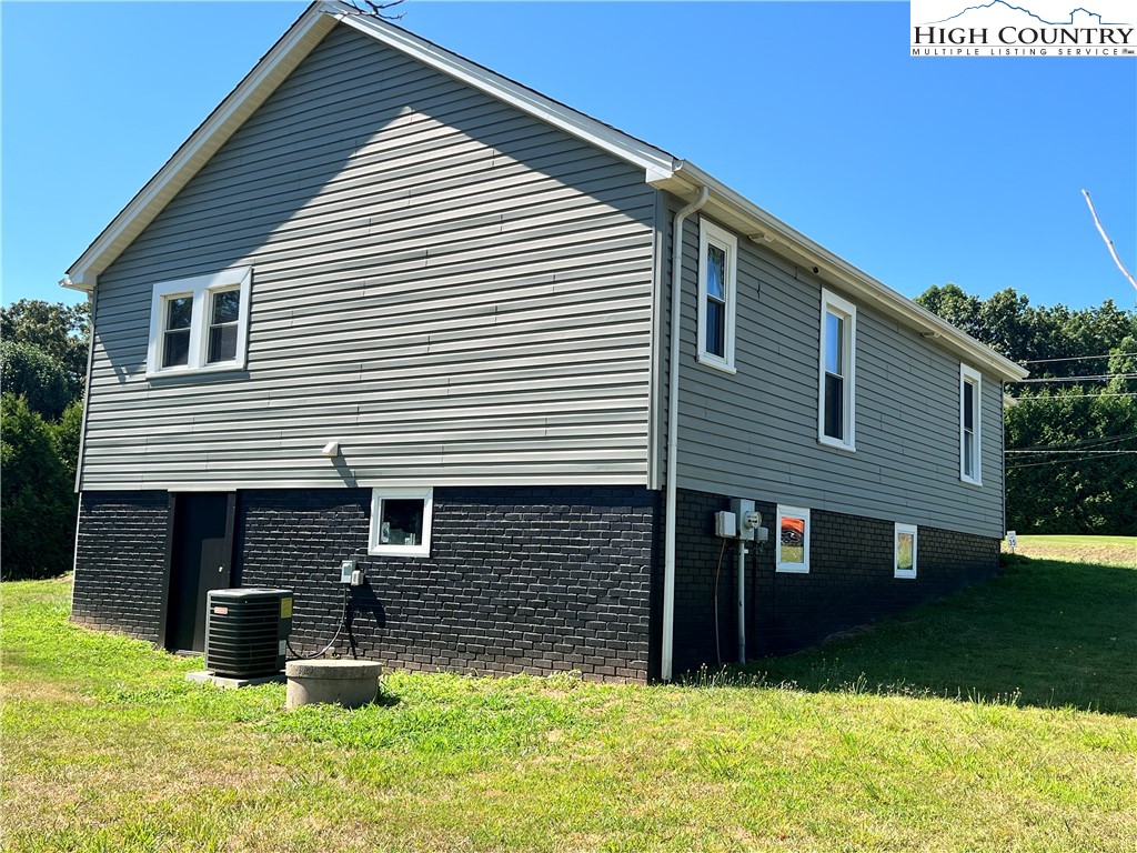 1753 Hopewell Road Morganton, NC 28655 - Photo 6 of 25 Gallery Image 6