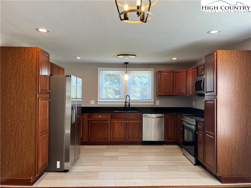 1753 Hopewell Road Morganton, NC 28655 - Photo 9 of 25 Gallery Image 9