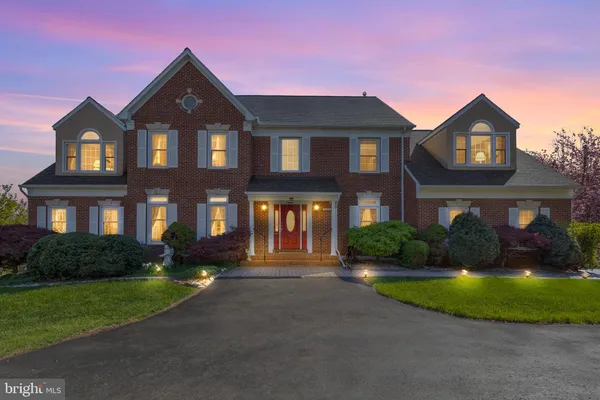 $949,900 | 7573 Fusilier Drive, Warrenton, VA 20186