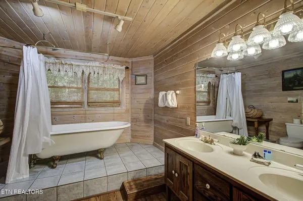$625,000 | 3514 Olde Tyme Way, Sevierville, TN 37862