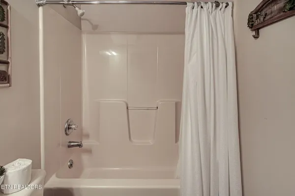 $625,000 | 3514 Olde Tyme Way, Sevierville, TN 37862