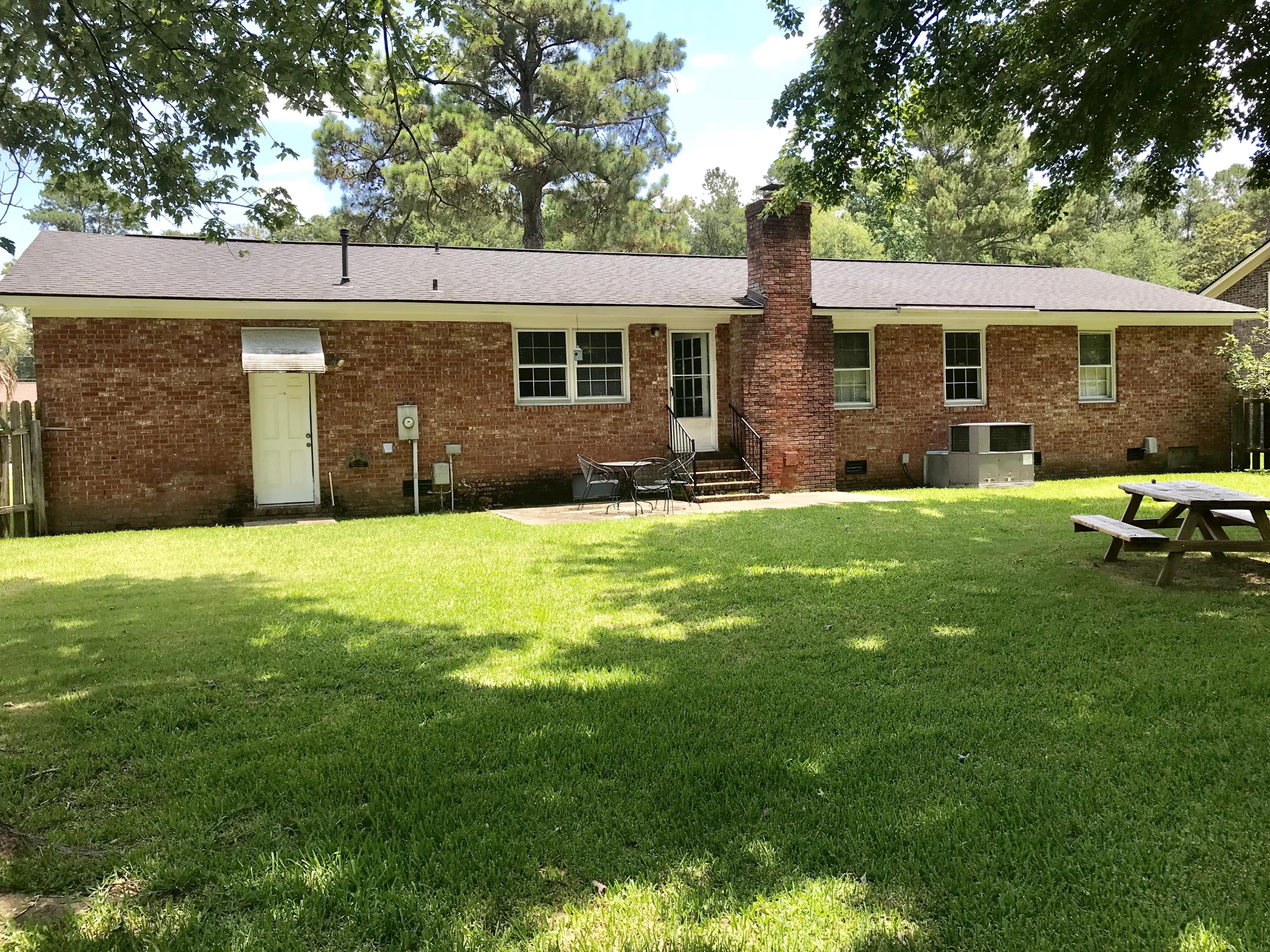 119 Sandtrap Road Summerville, SC 29483 - Photo 14 of 15 IMG_E7087