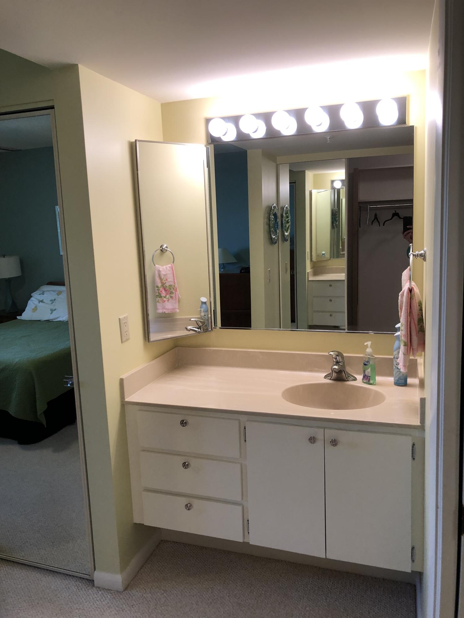 901 Seafarer Circle, Unit 401 Jupiter, FL 33477 - Photo 20 of 35 IMG_4881