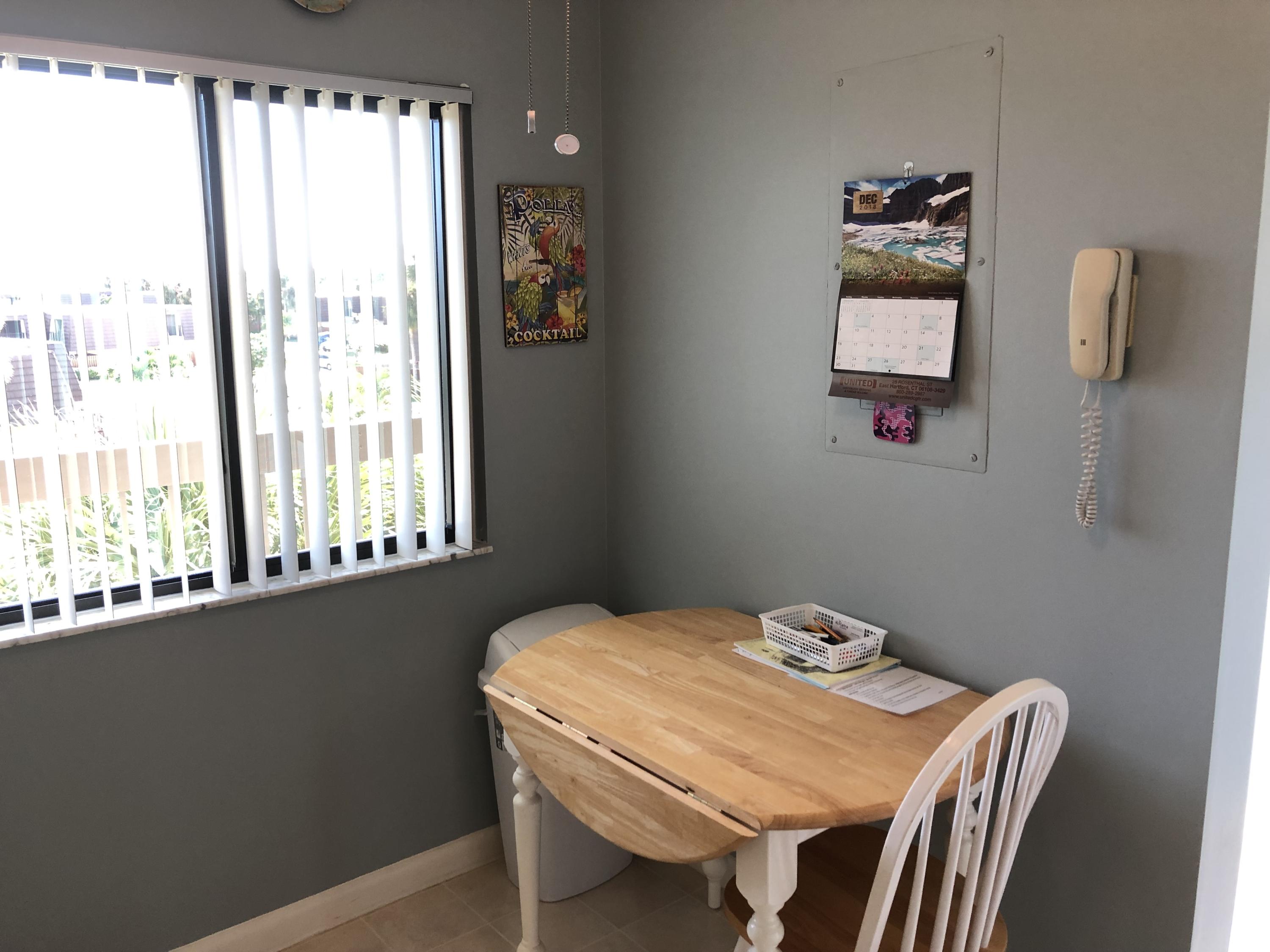 901 Seafarer Circle, Unit 401 Jupiter, FL 33477 - Photo 8 of 35 IMG_4864