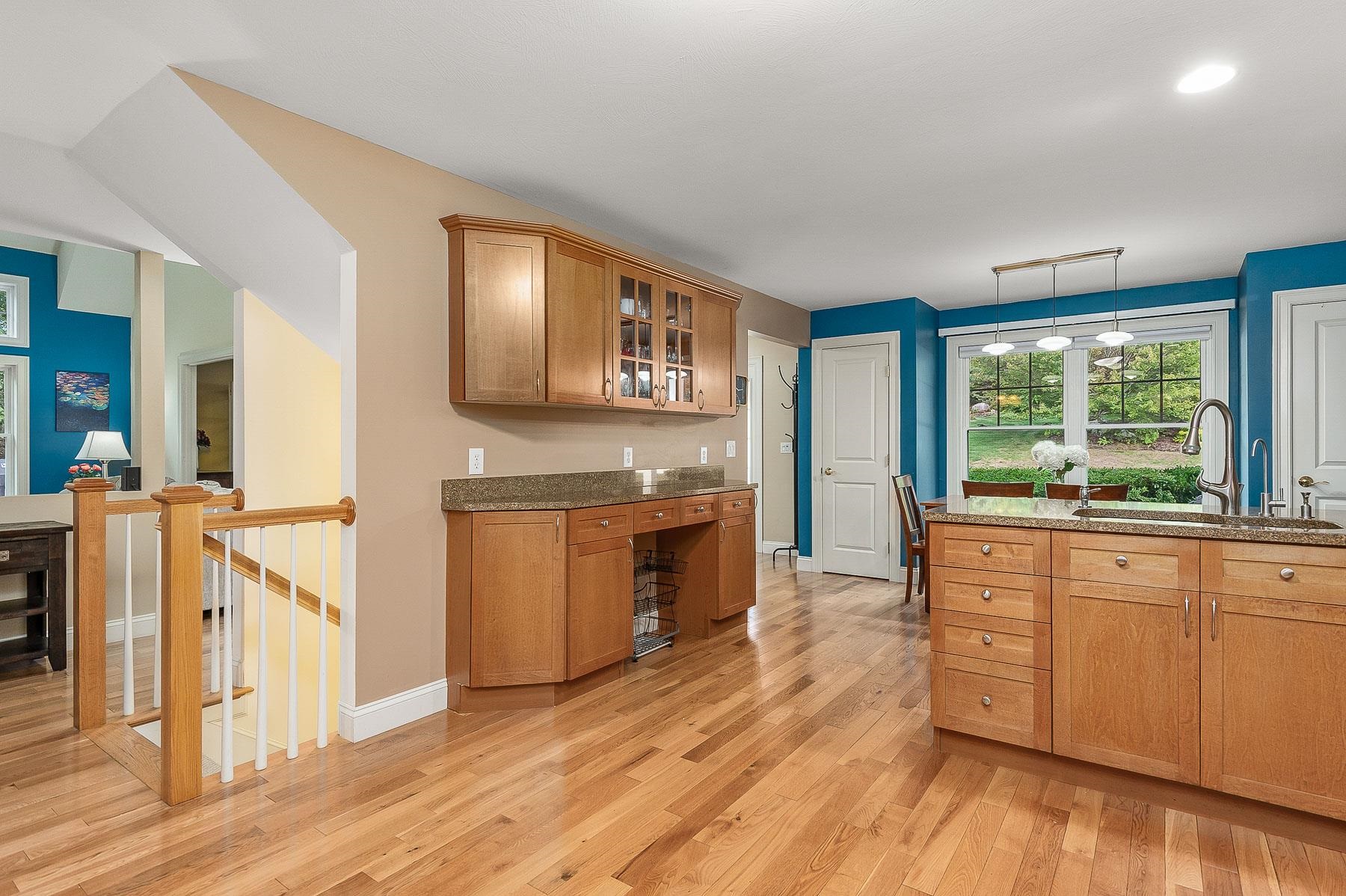 5 Chandler Lane Amherst, NH 03031 - Photo 11 of 60