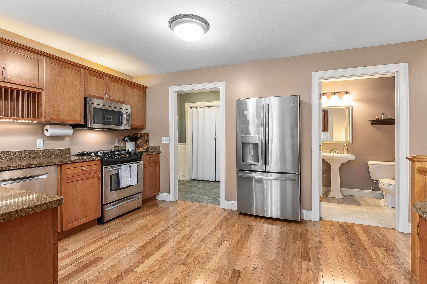 5 Chandler Lane Amherst, NH 03031 - Photo 7 of 60