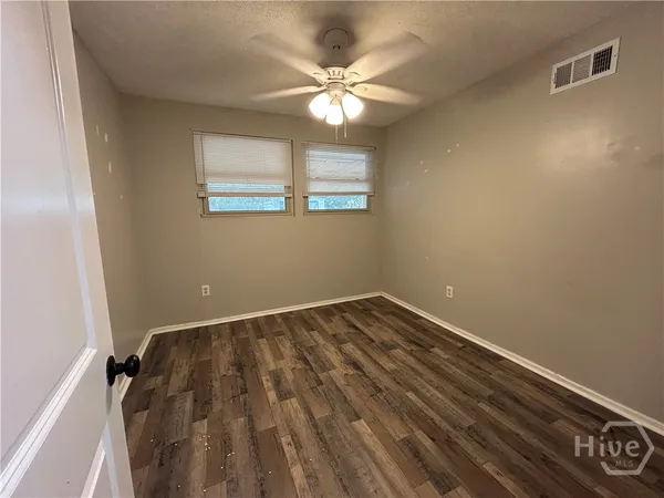 $2,500 | 321 Sharondale Road, Savannah, GA 31419