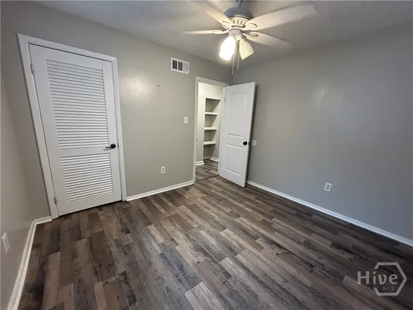 $2,500 | 321 Sharondale Road, Savannah, GA 31419