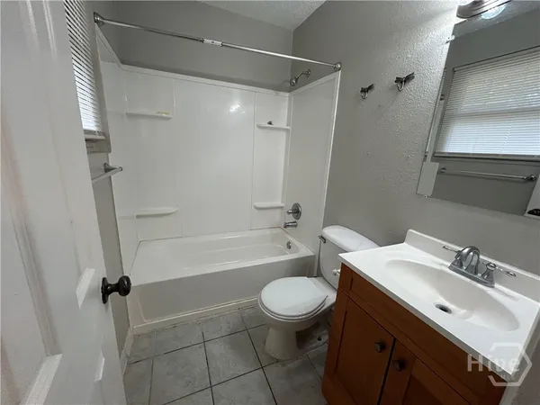 $2,500 | 321 Sharondale Road, Savannah, GA 31419