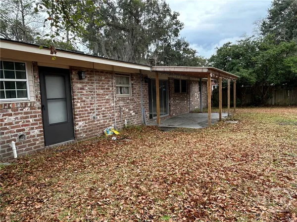 $2,500 | 321 Sharondale Road, Savannah, GA 31419