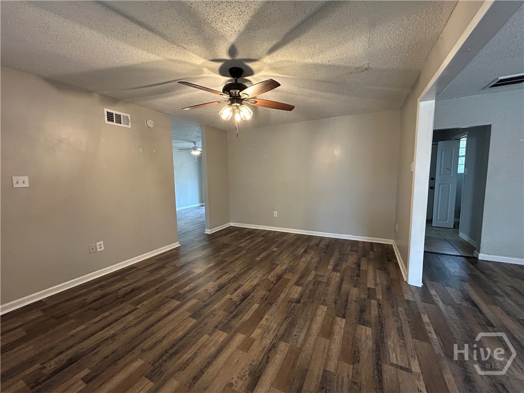 321 Sharondale Road Savannah, GA 31419 - Photo 3 of 27