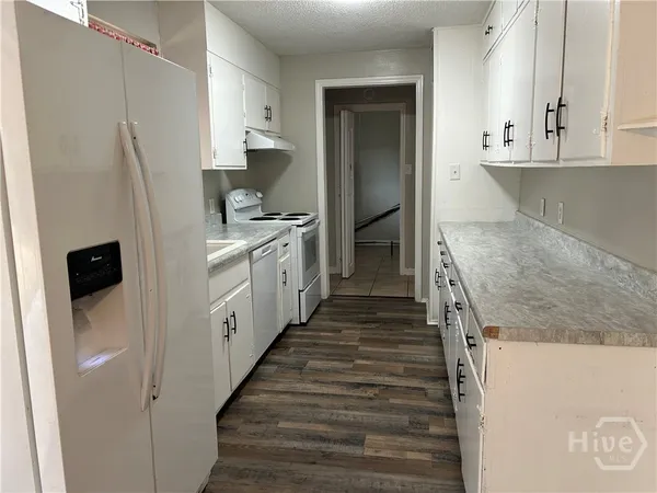 $2,500 | 321 Sharondale Road, Savannah, GA 31419