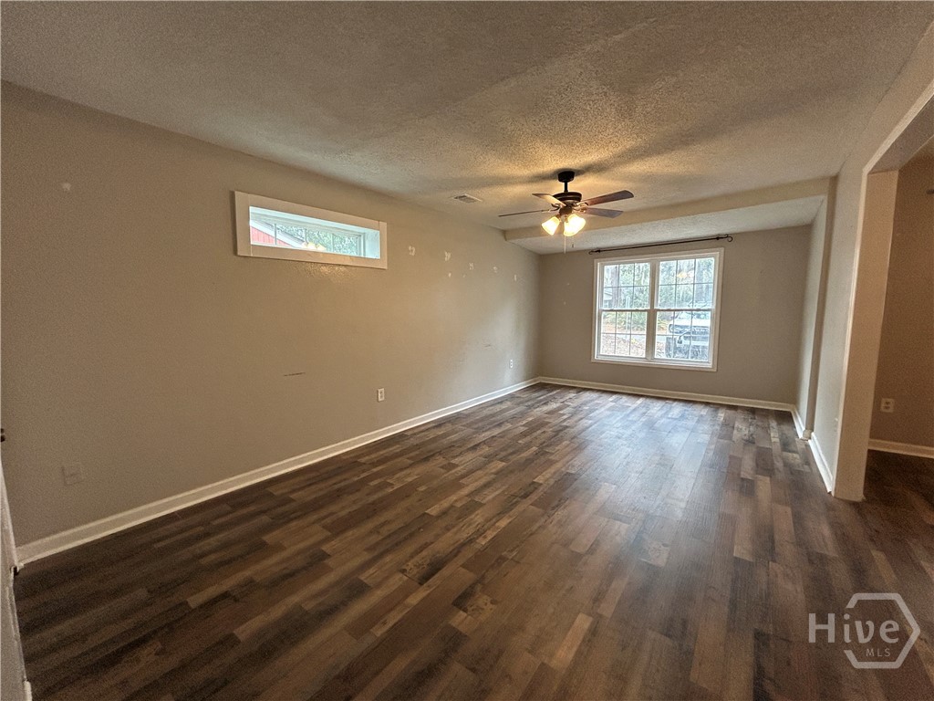 321 Sharondale Road Savannah, GA 31419 - Photo 10 of 27