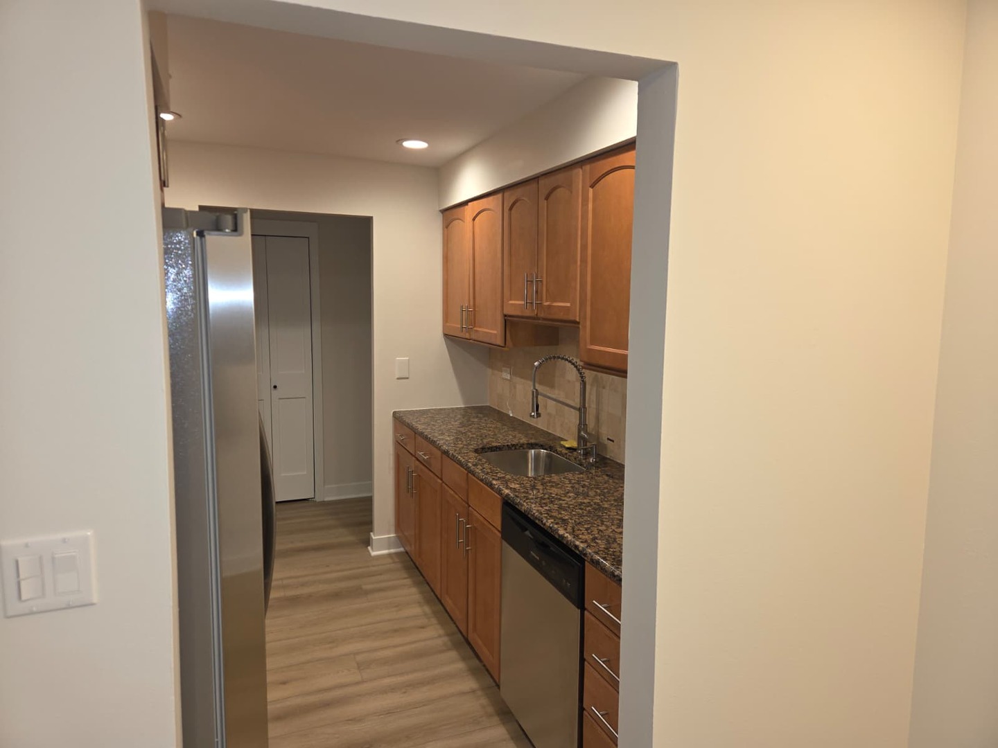 400 Thames Parkway, Unit 2K Park Ridge, IL 60068 - Photo 13 of 26