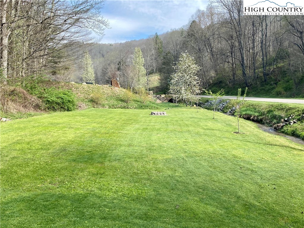 467 Laurel Branch Road Vilas, NC 28692 - Photo 5 of 23 Gallery Image 5