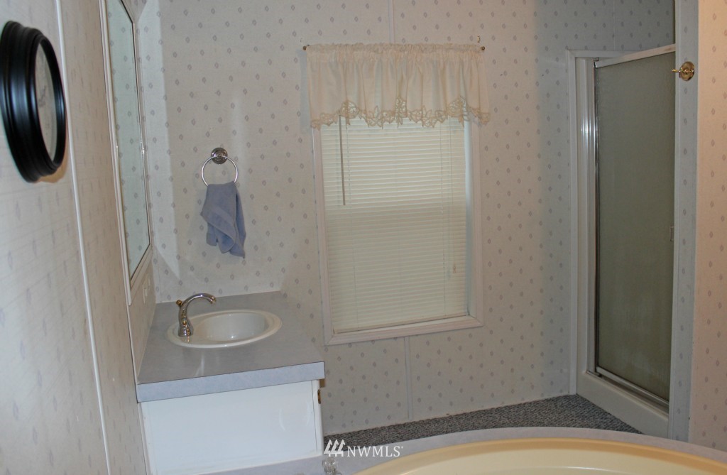 7736 196th Lane Southwest Rochester, WA 98579 - Photo 8 of 11