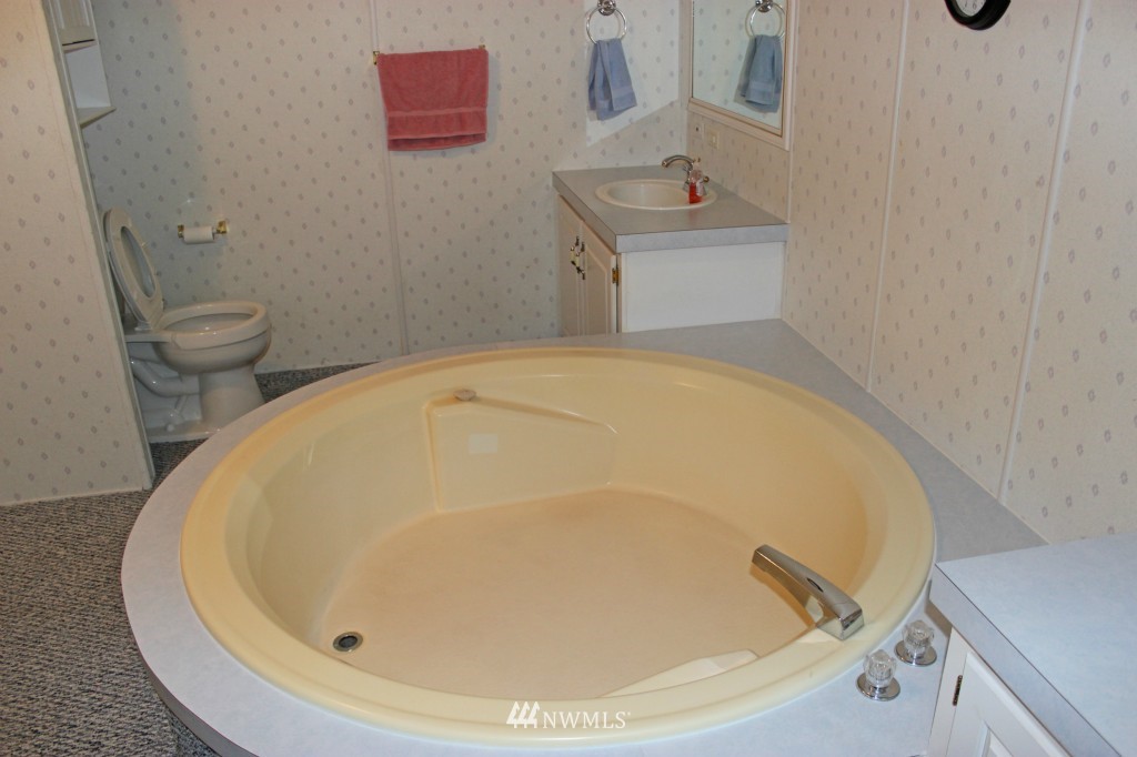 7736 196th Lane Southwest Rochester, WA 98579 - Photo 10 of 11
