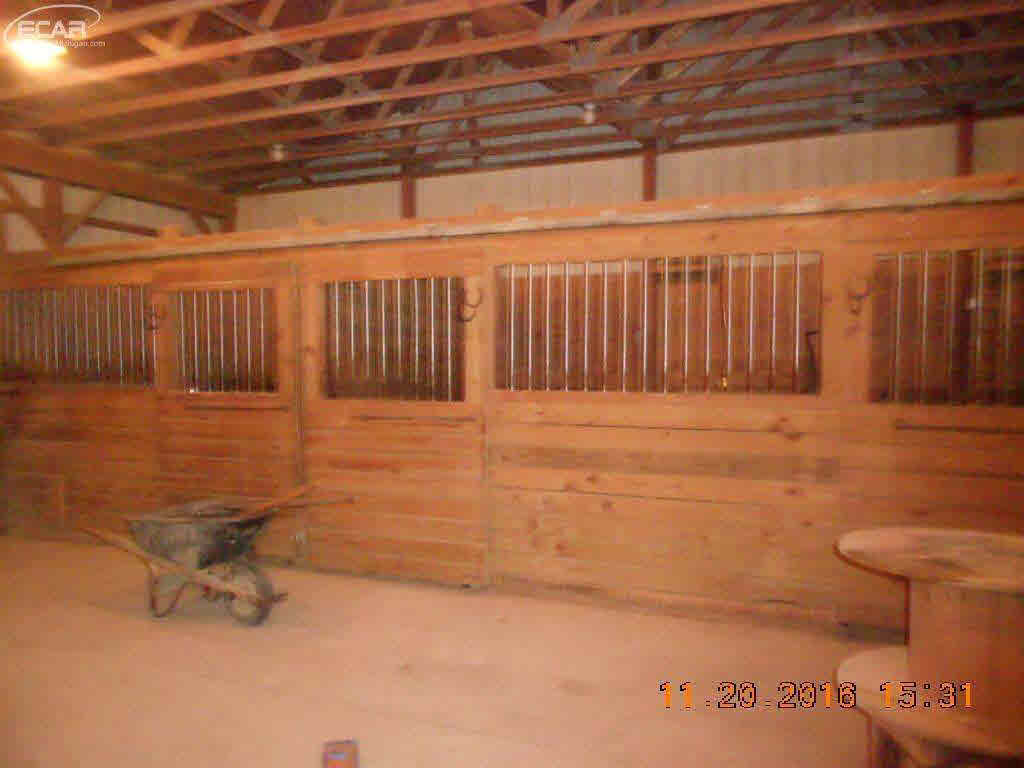 6275 North Henderson Road Columbiaville, MI 48421 - Photo 16 of 32 21239071-15.JPG