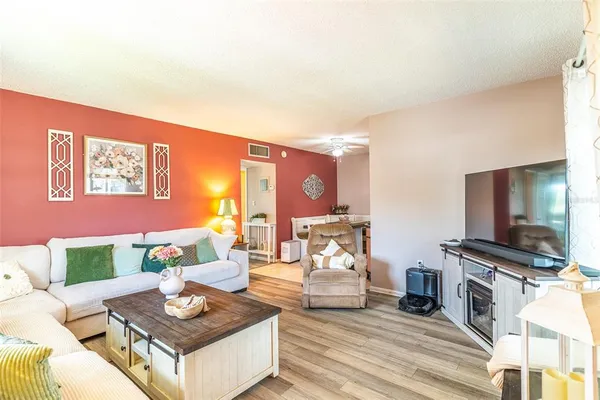 $109,990 | 1700 6th Street Northwest, Unit C31, Winter Haven, FL 33881