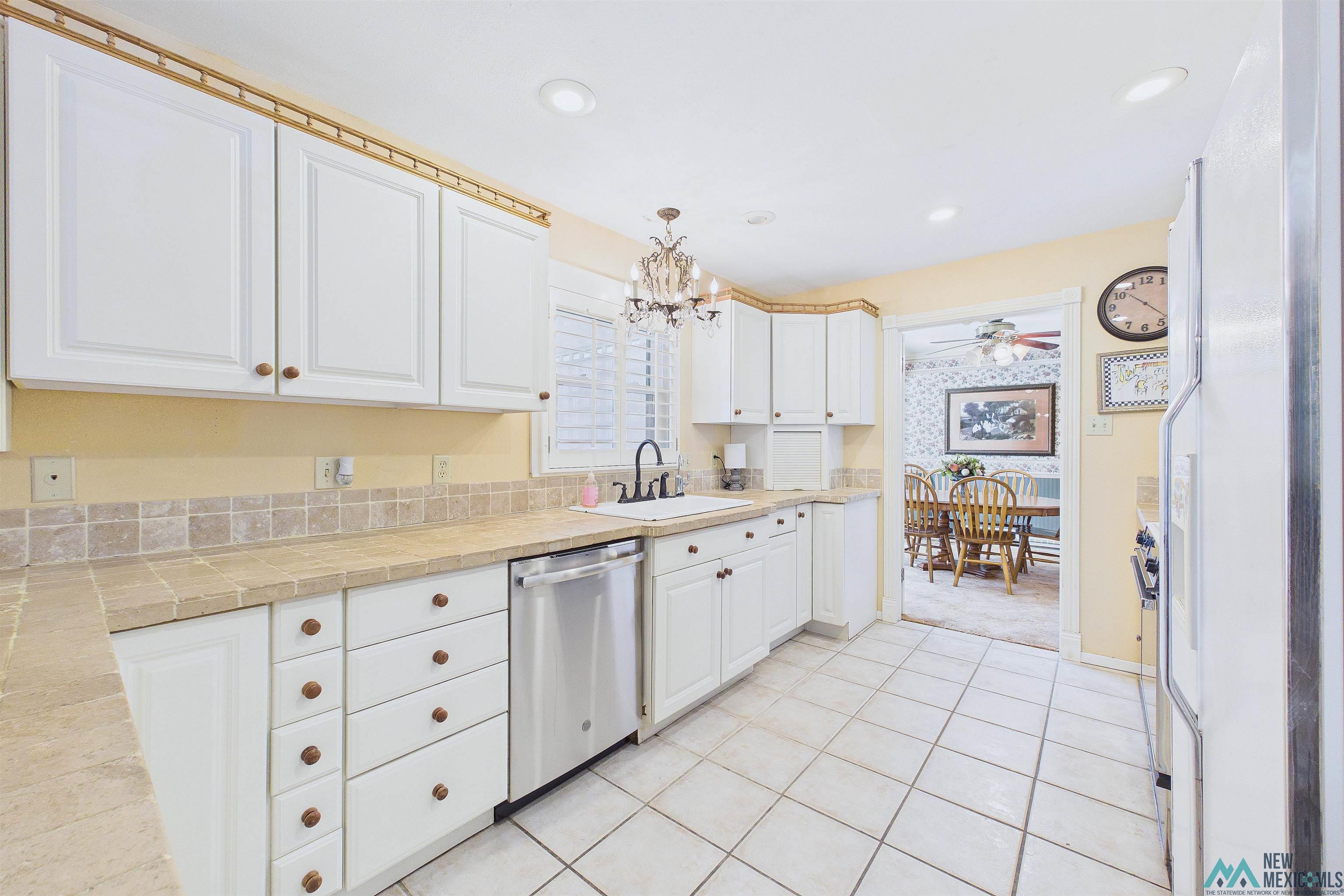 2806 West Country Road Roswell, NM 88201 - Photo 19 of 97 Gallery Image 19