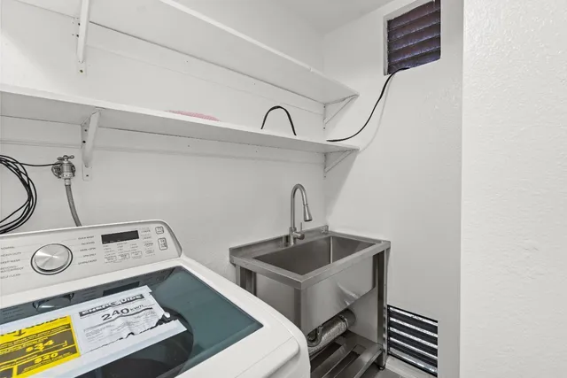 $699,800 | 1227 Woodside Road, Unit 2, Redwood City, CA 94061