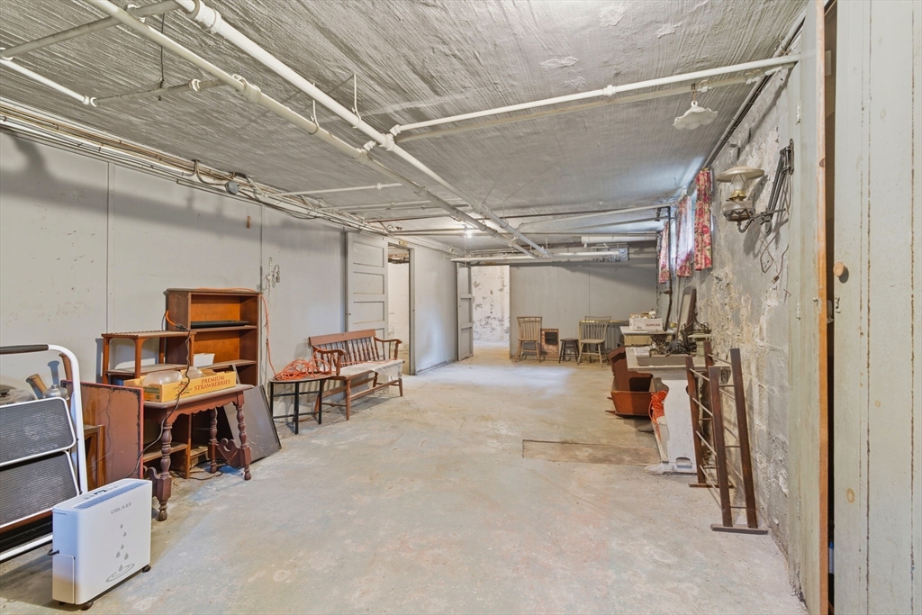 59 Charlotte Road Newton, MA 02459 - Photo 33 of 42