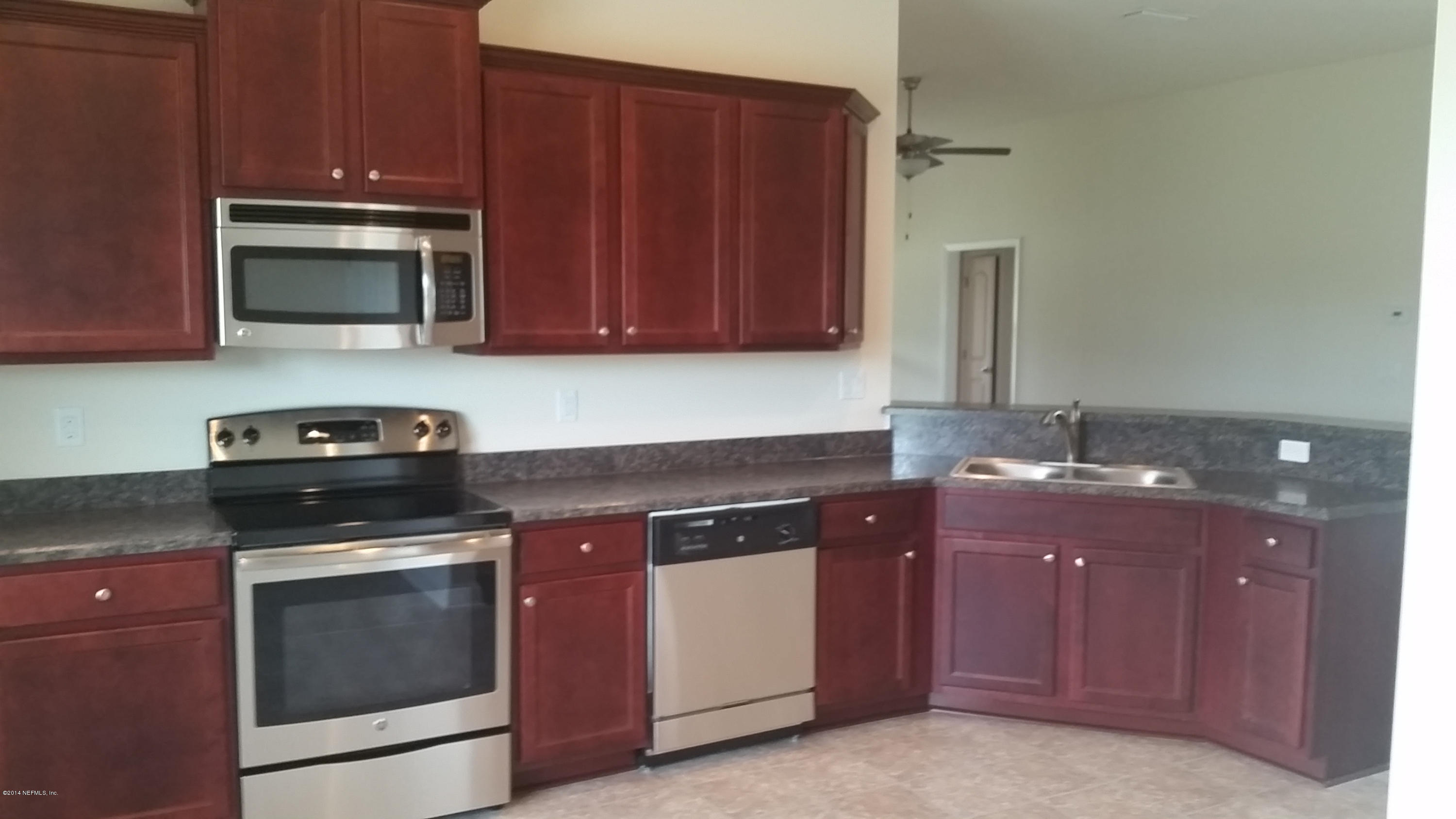 5828 Round Table Road Jacksonville, FL 32254 - Photo 3 of 15 20140731_144919