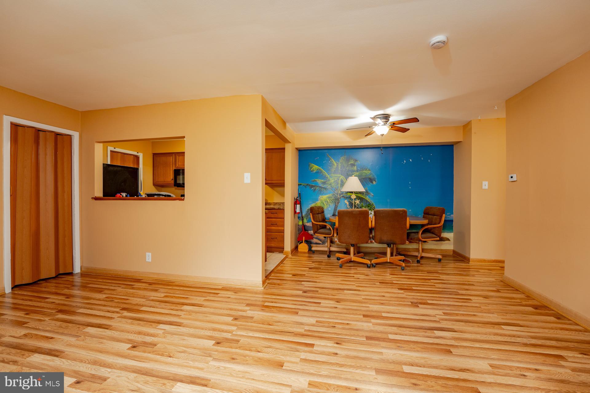 254 Vail Court, Unit 1504 Mays Landing, NJ 08330 - Photo 7 of 22 a living room with furniture