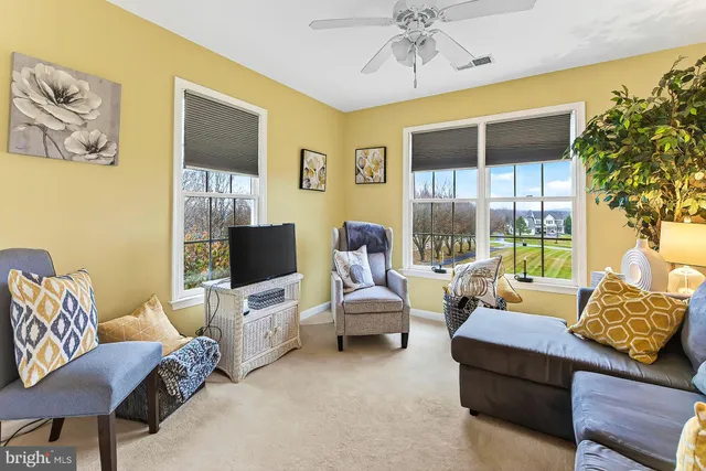 $999,000 | 39854 Canterfield Court, Lovettsville, VA 20180