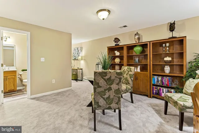 $999,000 | 39854 Canterfield Court, Lovettsville, VA 20180