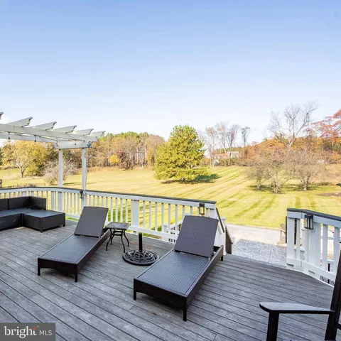 $999,000 | 39854 Canterfield Court, Lovettsville, VA 20180