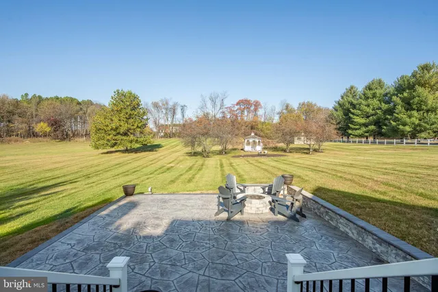 $999,000 | 39854 Canterfield Court, Lovettsville, VA 20180