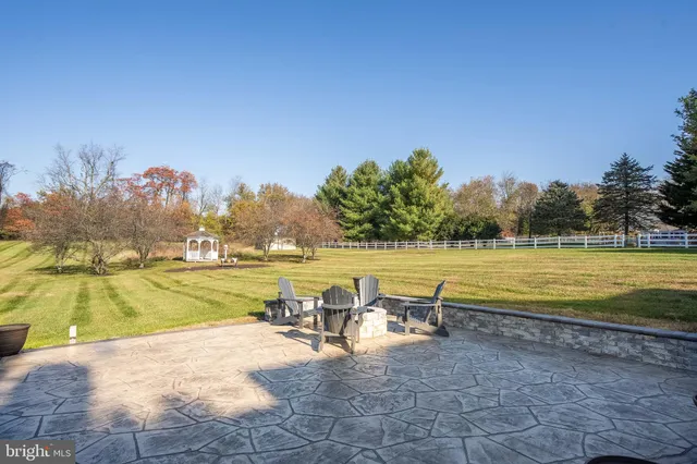 $999,000 | 39854 Canterfield Court, Lovettsville, VA 20180