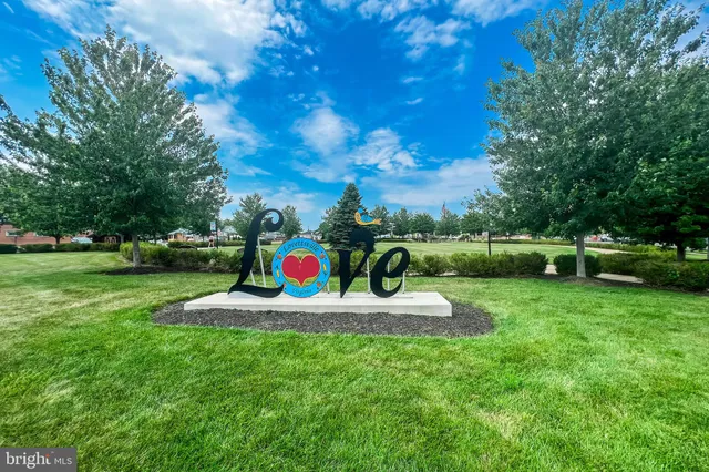 $999,000 | 39854 Canterfield Court, Lovettsville, VA 20180