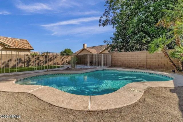 $3,600 | 822 North Naples Drive, Chandler, AZ 85226