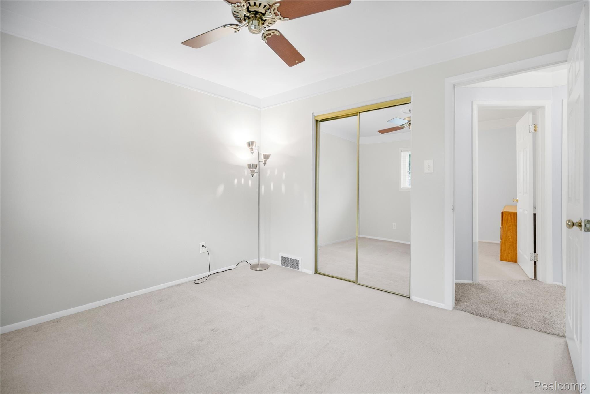 18501 Woodbine Road Fraser, MI 48026 - Photo 12 of 20 woodbine-12.jpg