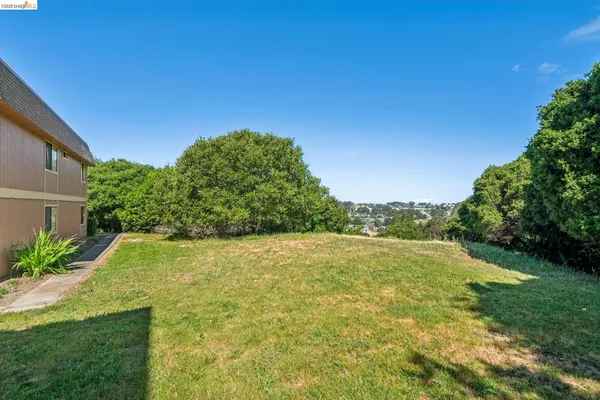 a view of an outdoor space and a yard