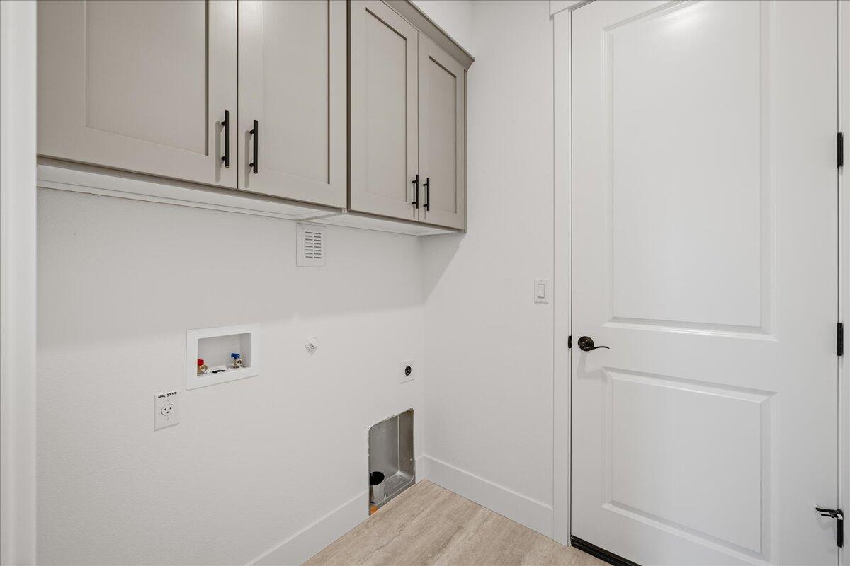 107 Butte Springs Trail, Unit 469 Eagle Point, OR 97524 - Photo 26 of 39 19-17541 SW Wapato Island Dr-19