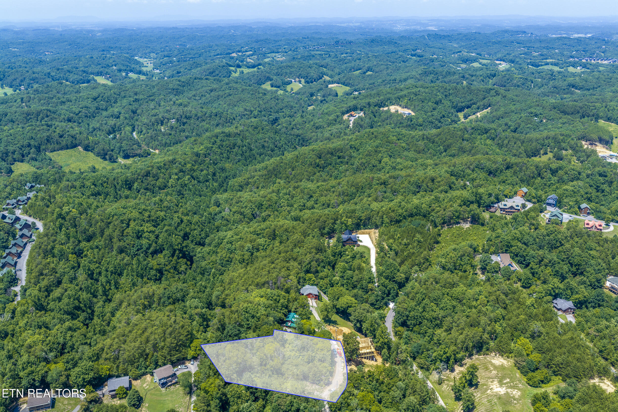 Raejon Way Sevierville, TN 37862 - Photo 22 of 39 DJI_20260702143544_0399_D-HDRm