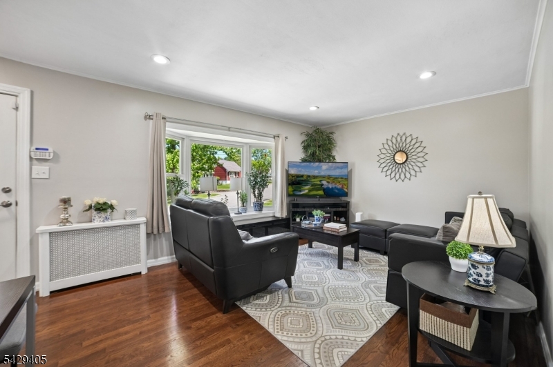 46 Phyllis Road West Orange, NJ 07052 - Photo 6 of 27