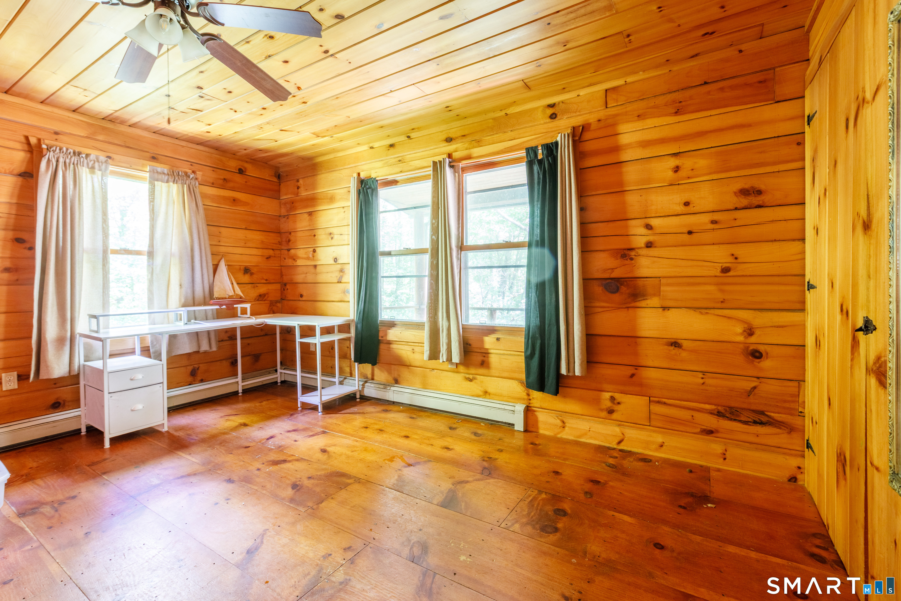 366 Fabyan Road Thompson, CT 06255 - Photo 13 of 23