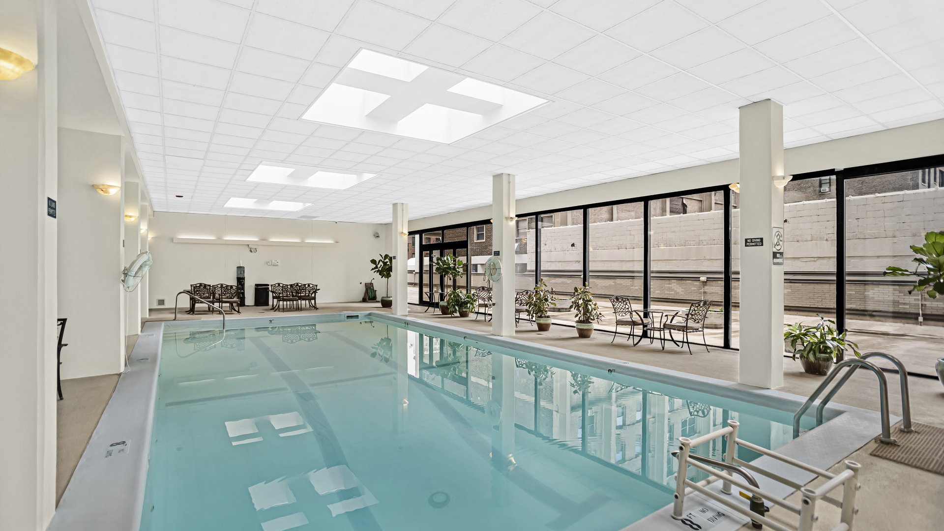 Undisclosed Address Chicago, IL 60657 - Photo 21 of 23 a view of a living room and a balcony