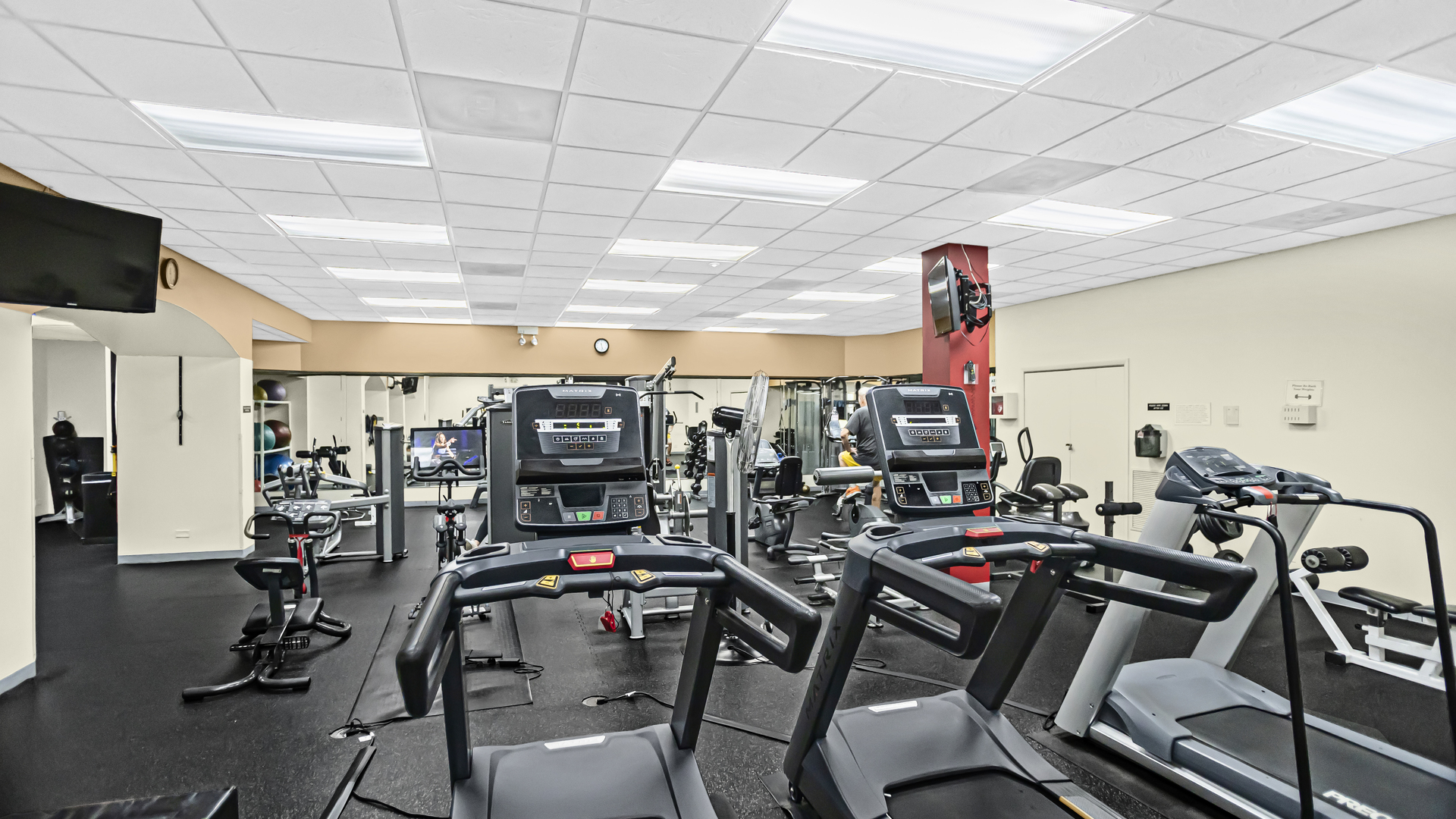 Undisclosed Address Chicago, IL 60657 - Photo 22 of 23 a view of a room with gym equipment
