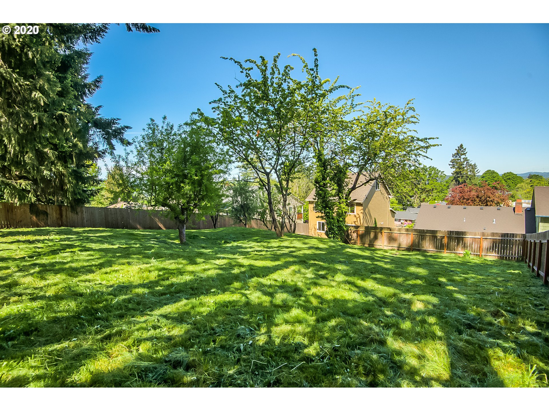4404 Southeast View Acres Road Milwaukie, OR 97267 - Photo 13 of 17 Gallery Image 13