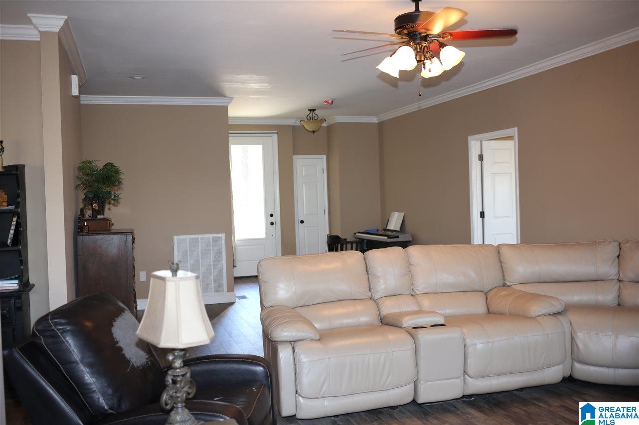 431 Palisades Park Road Oneonta, AL 35121 - Photo 4 of 20