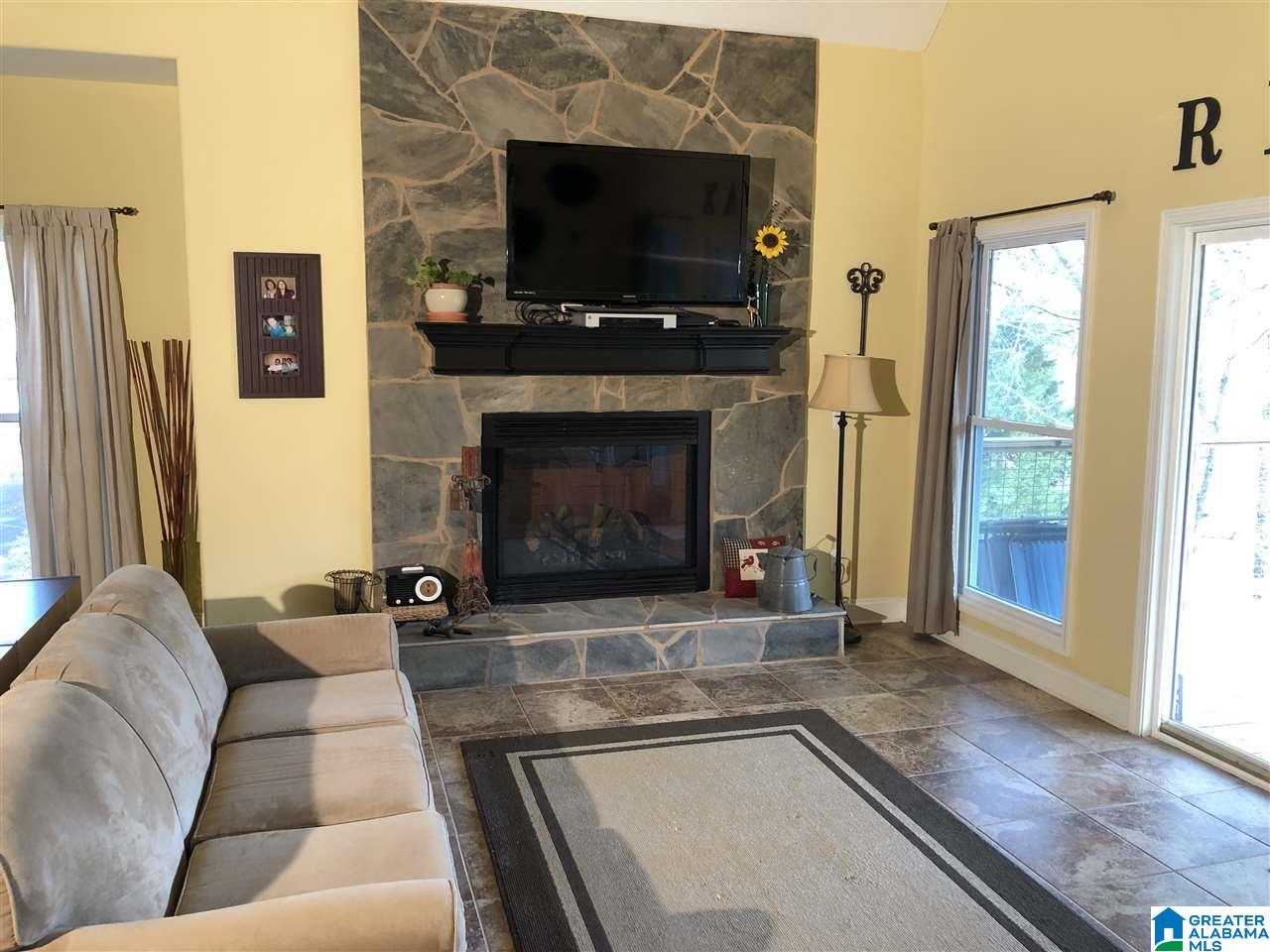 281 Zodiac Drive Alpine, AL 35014 - Photo 9 of 39