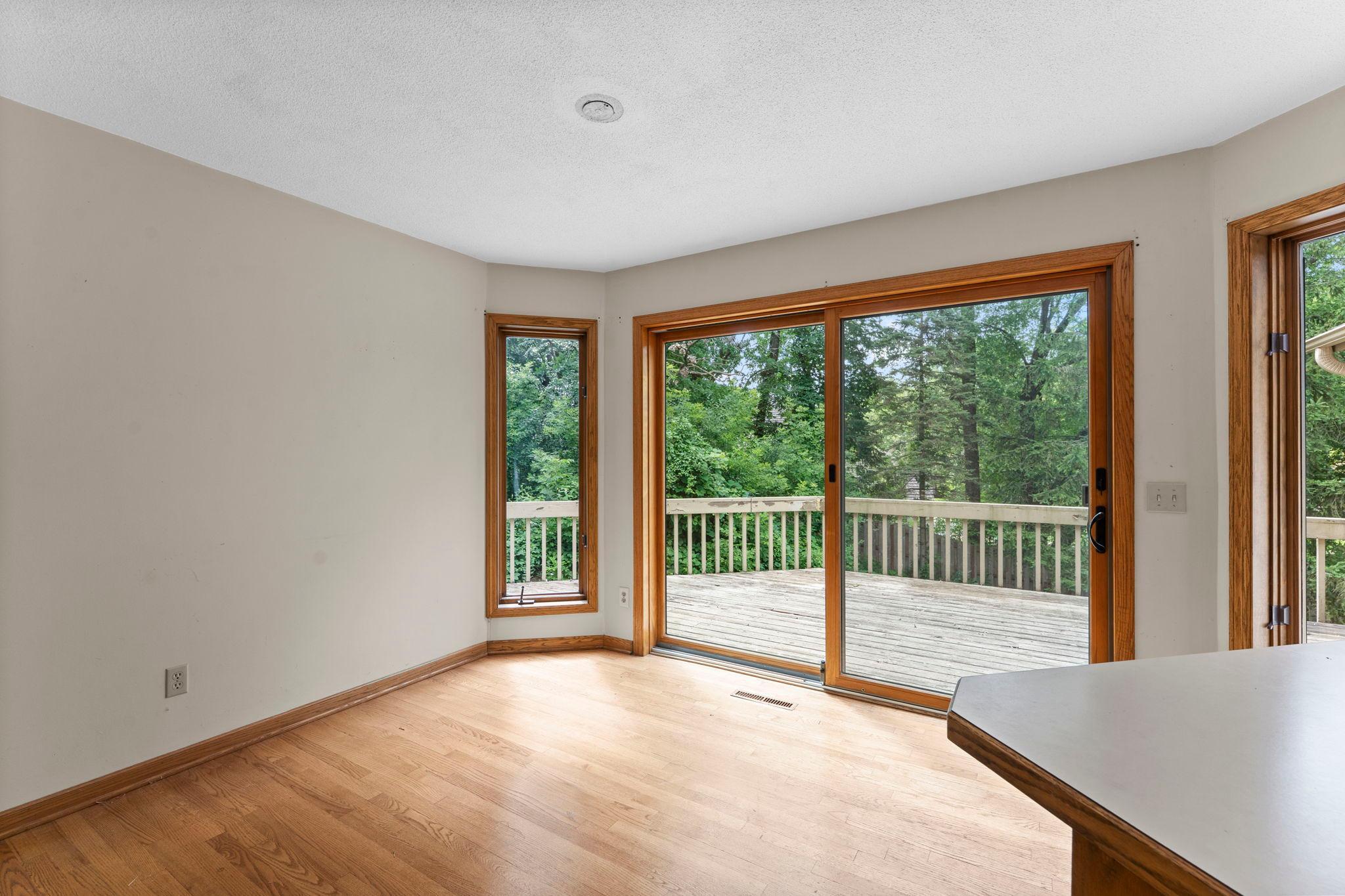 7890 Guild Court Apple Valley, MN 55124 - Photo 12 of 36