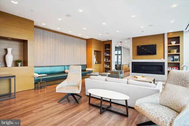 $3,750 | 930 Rose, Unit 1905, North Bethesda, MD 20852